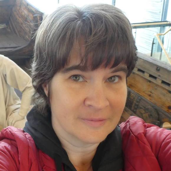 Meet your Posher, Stacie - Picture 1 of 1